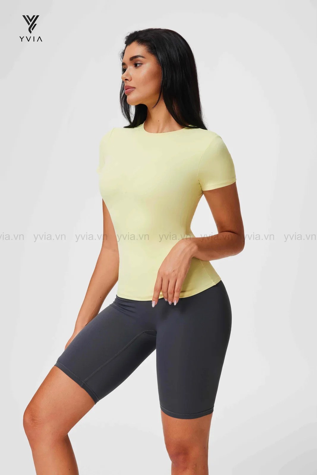 Áo thun basic cổ tròn tay ngắn – ảnh 4
