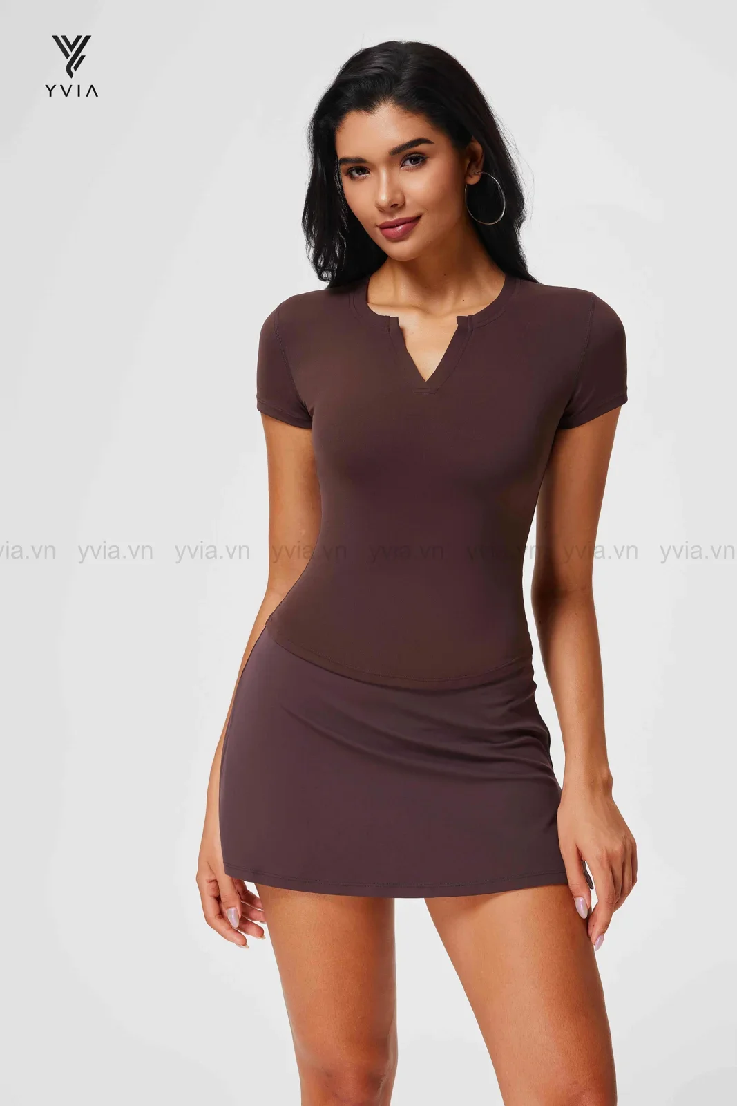 Áo thun basic cổ chữ V tay ngắn – ảnh 2