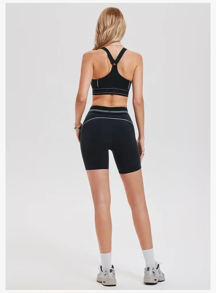 Áo Bra + Quần legging thiết kế ôm với các đường viền kẻ – ảnh 3